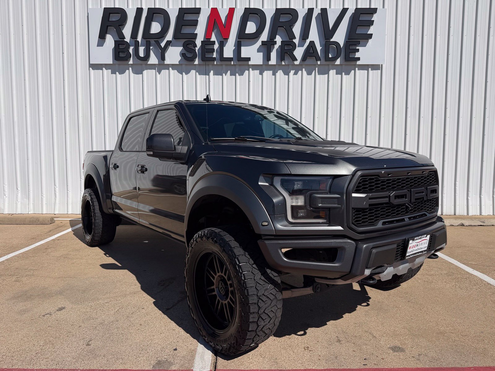 Used 2020 Ford F150 Raptor w/ Equipment Group 802A Luxury AWD/4WD image 8