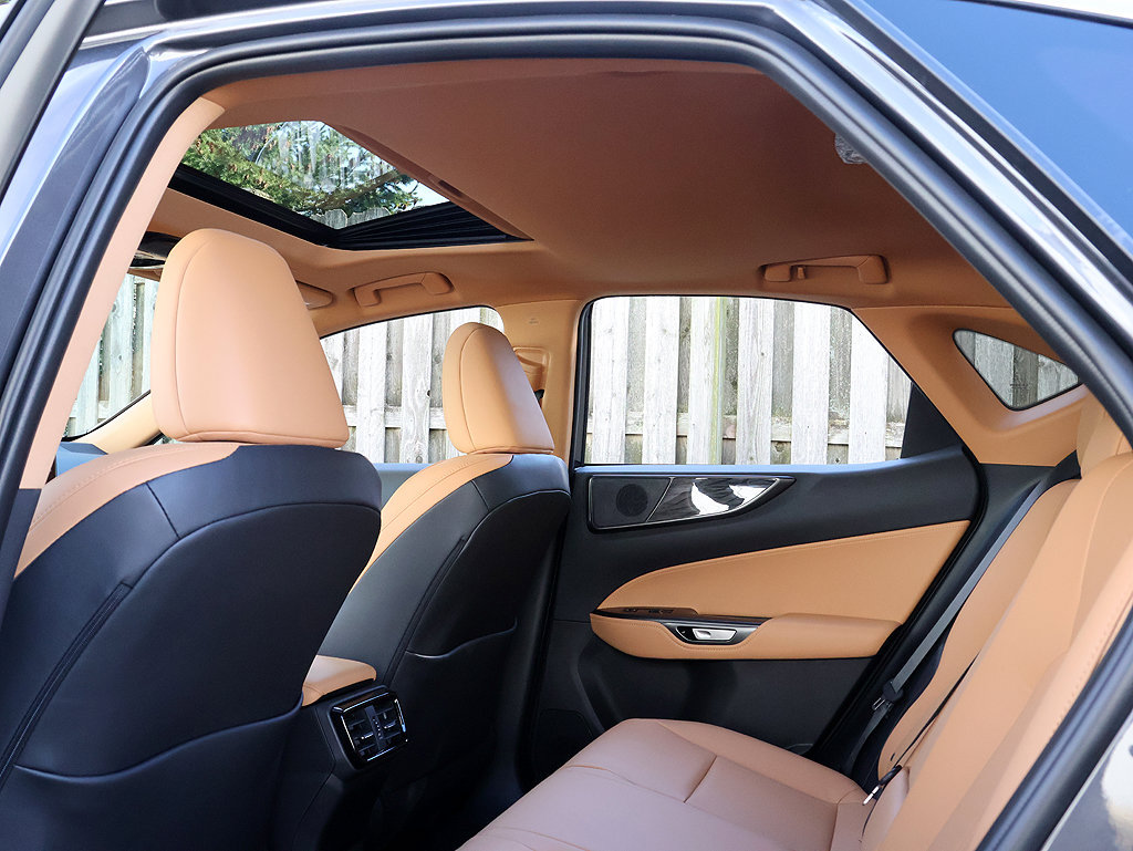New 2026 Lexus NX 350 AWD w/ Accessory Package (2T) image 14