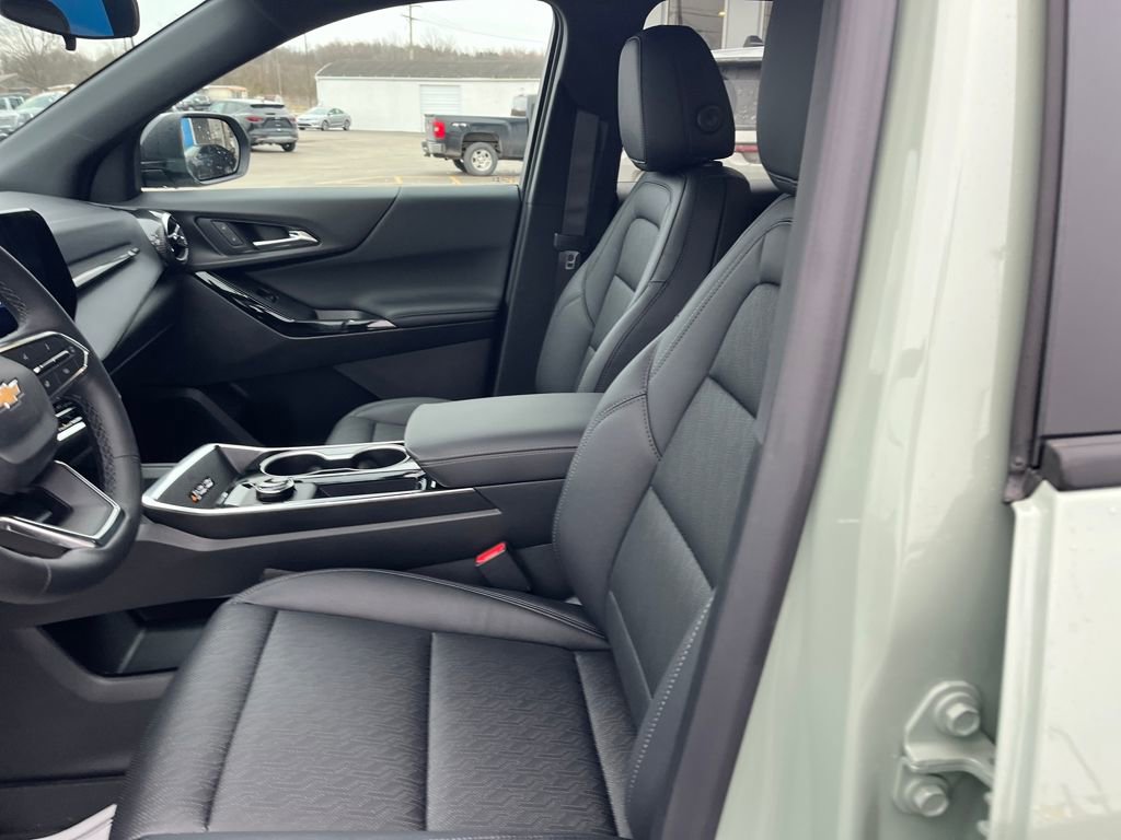 New 2026 Chevrolet Equinox LT image 19