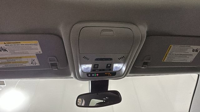 Used 2023 GMC Terrain SLT w/ Infotainment Package II AWD/4WD image 26