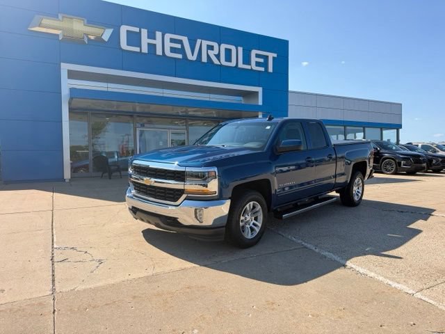 Used 2018 Chevrolet Silverado 1500 LT w/ All Star Edition AWD/4WD image 1