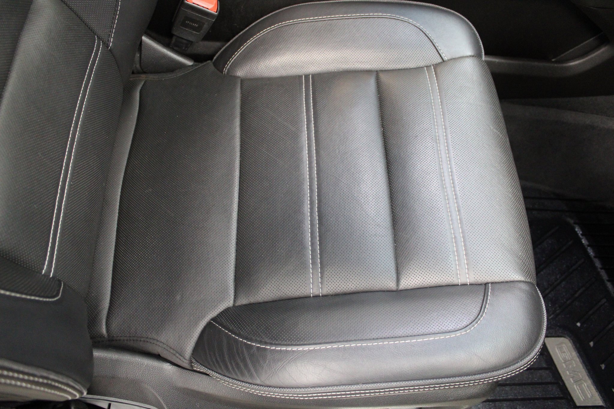 Used 2019 GMC Yukon Denali image 33