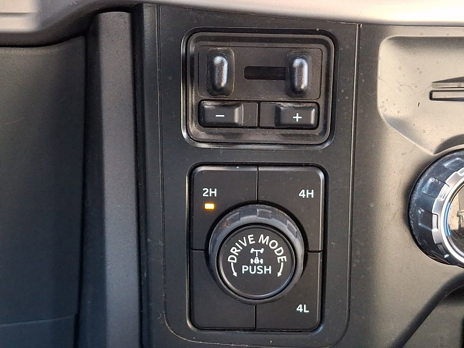 Used 2022 Ford F150 XLT w/ Equipment Group 302A High image 25