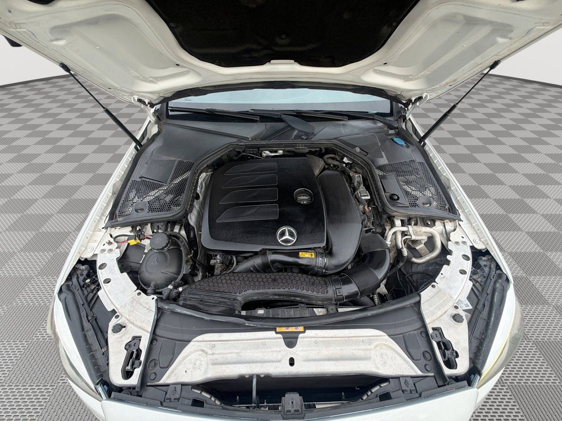 Used 2019 Mercedes-Benz C 300 Sedan image 18