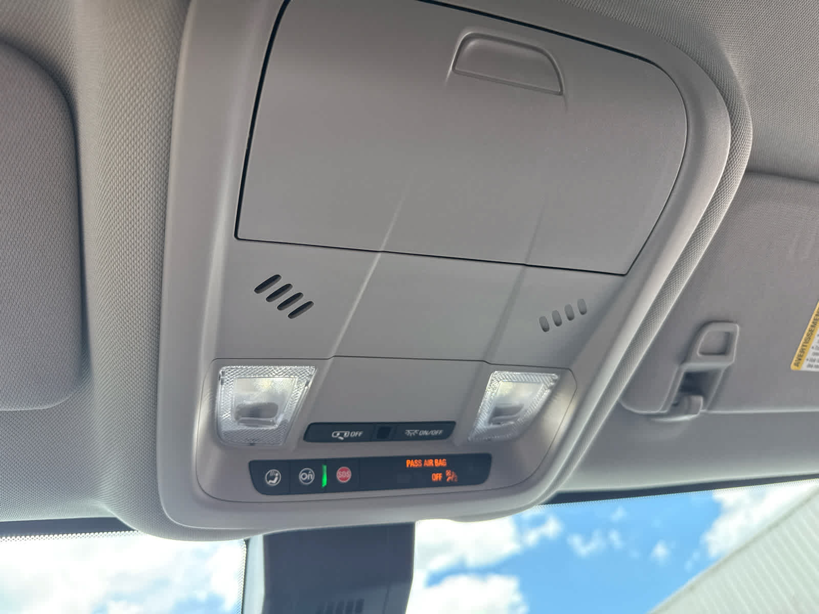Used 2023 GMC Terrain SLE w/ Driver Convenience Package AWD/4WD image 19