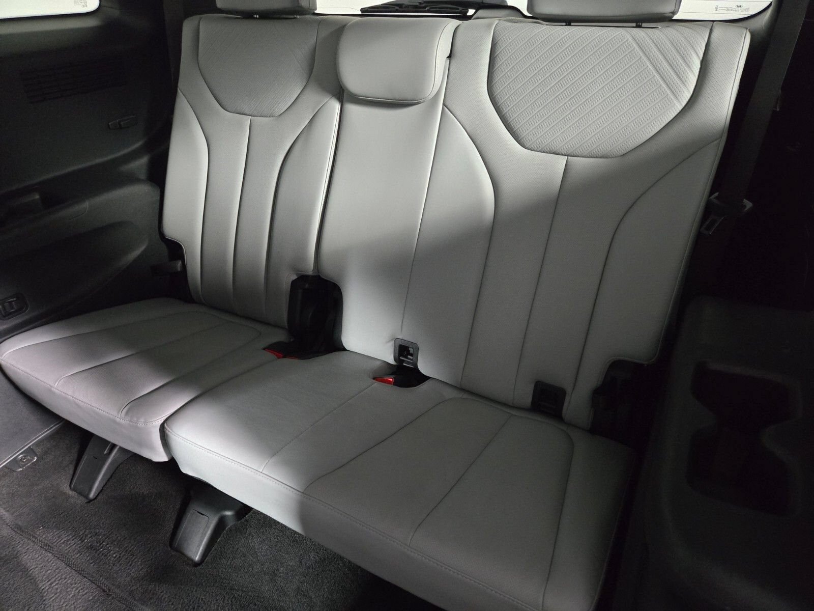 Used 2024 Hyundai Palisade SEL FWD image 12