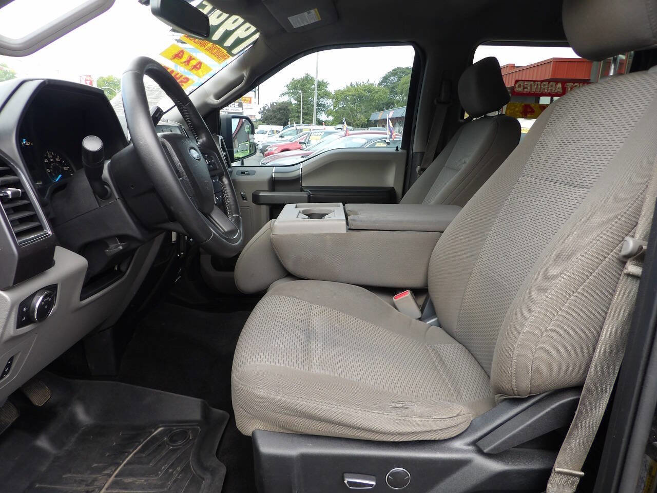Used 2017 Ford F150 XLT w/ Equipment Group 301A Mid image 9