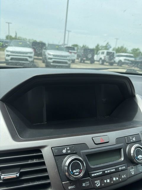 Used 2015 Honda Odyssey Touring image 19