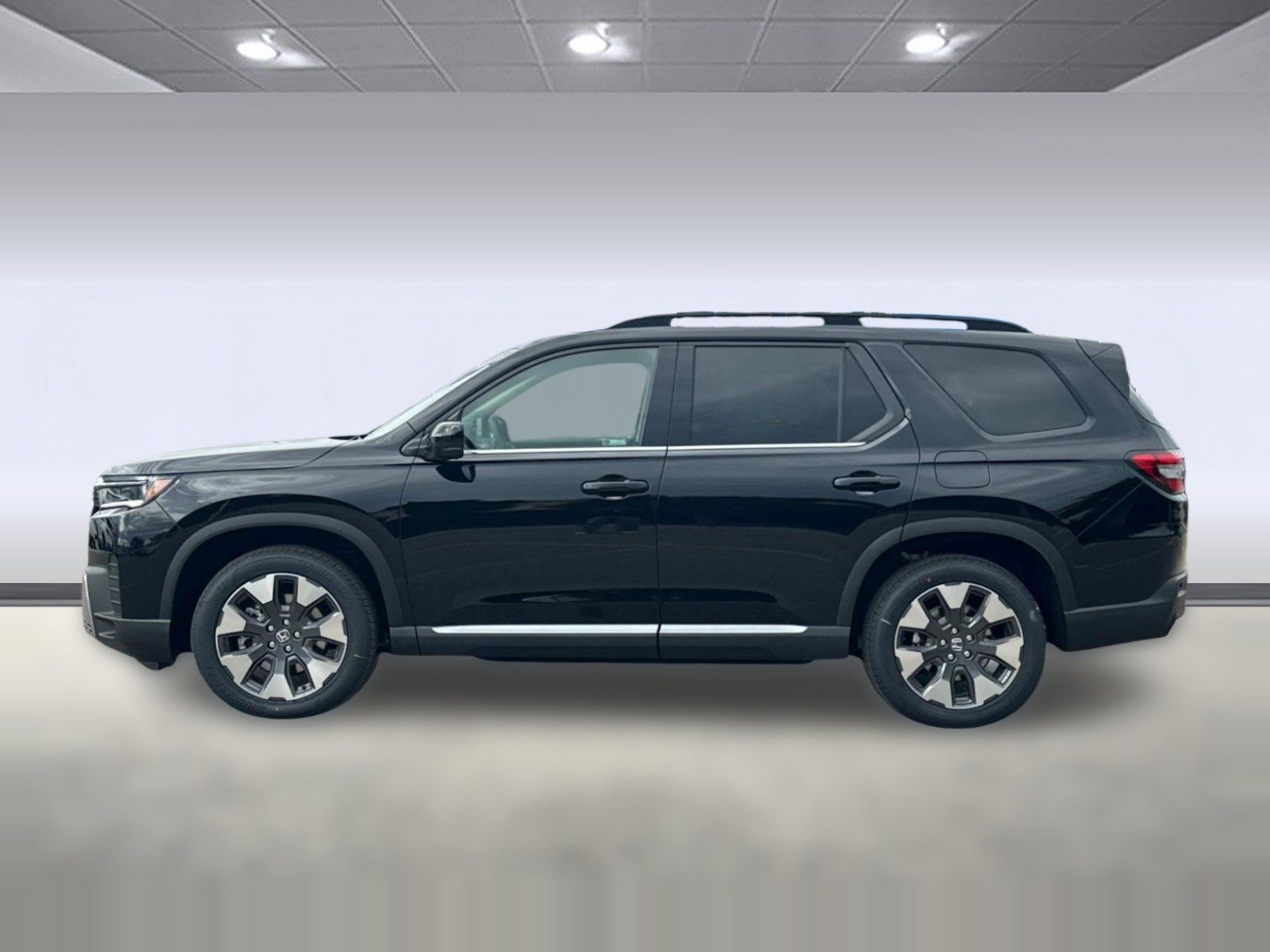 New 2026 Honda Pilot Touring image 2