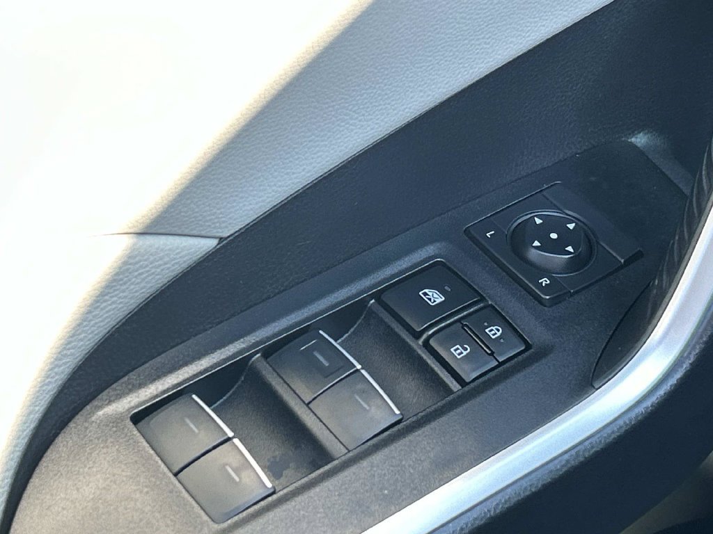 Used 2024 Toyota RAV4 XLE Premium FWD image 25