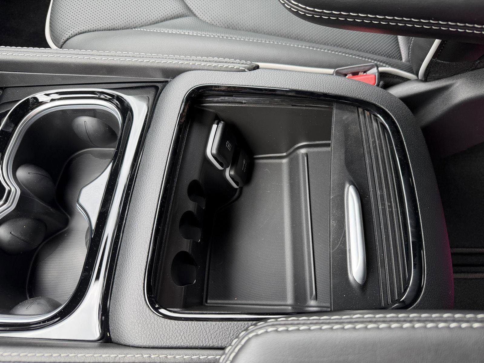 New 2026 Chrysler Pacifica Limited w/ S Appearance Package image 12