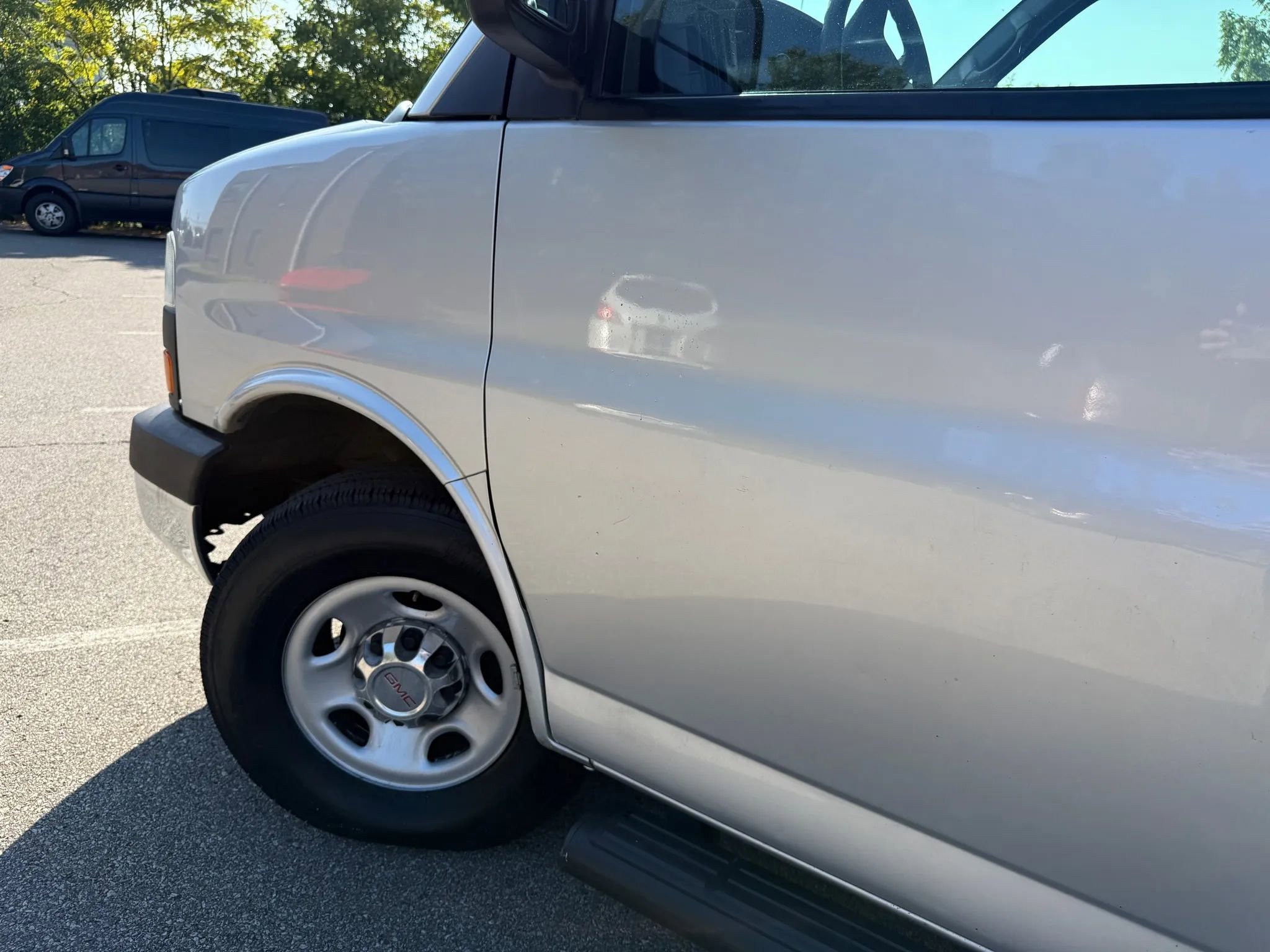 Used 2015 GMC Savana 3500 LT w/ LT Preferred Equipment Group image 42