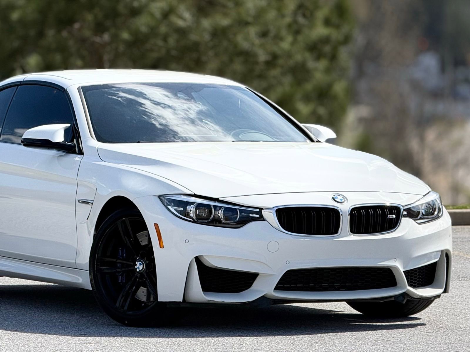 Used 2019 BMW M4 Convertible image 42