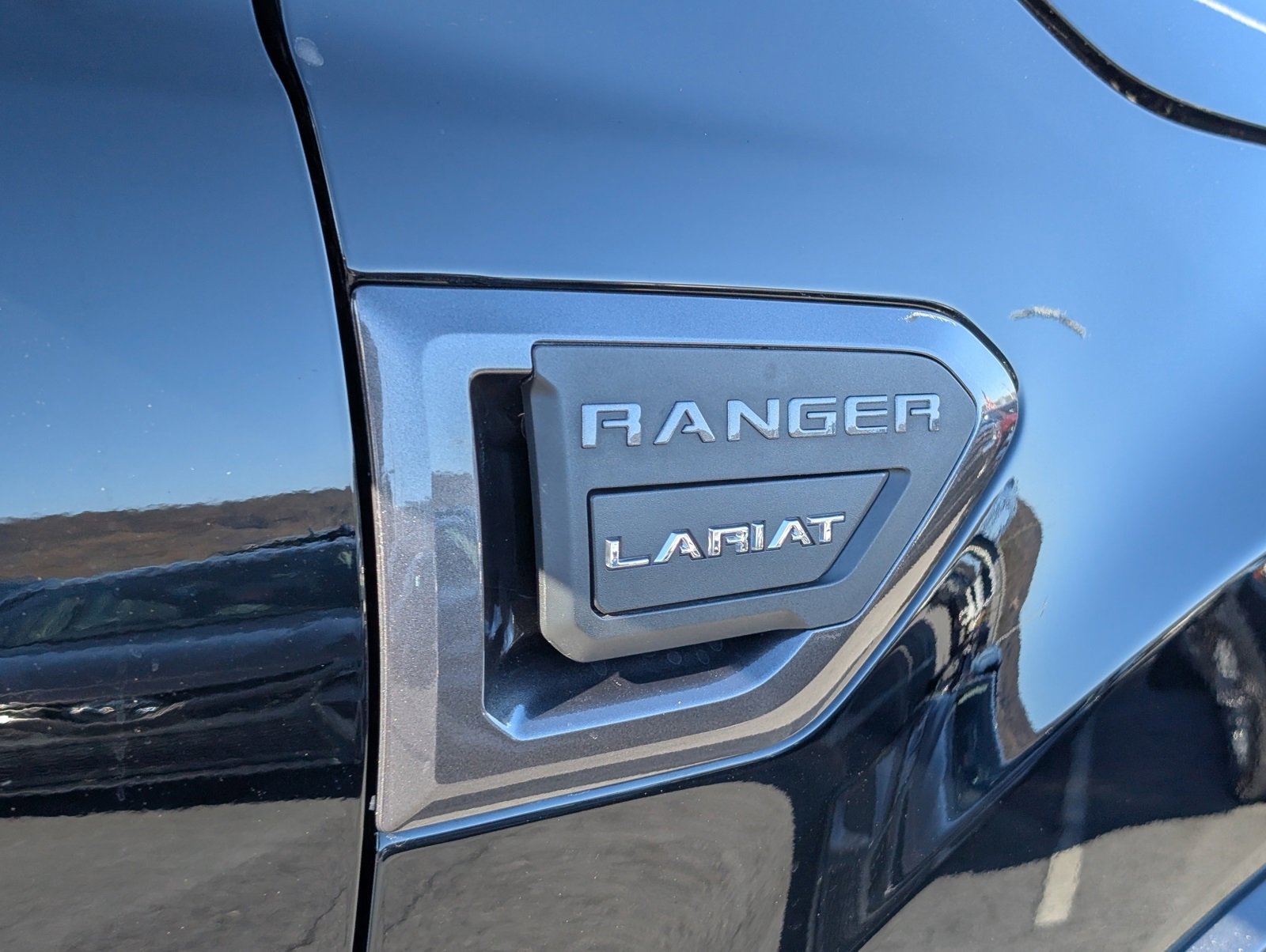 Used 2023 Ford Ranger Lariat w/ Tremor Off-Road Package image 32