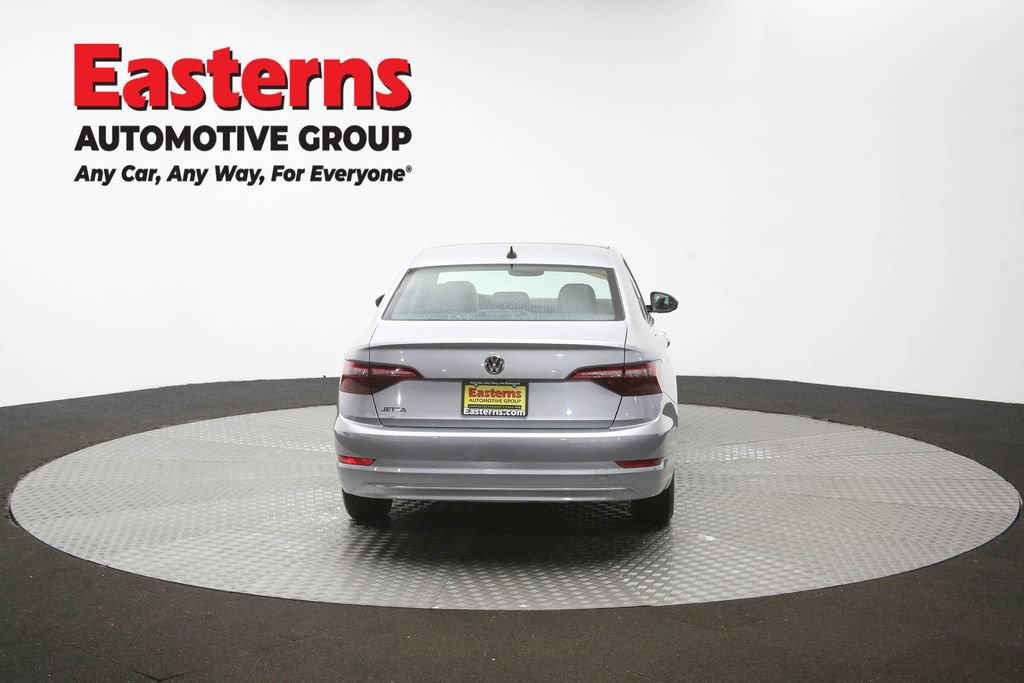 Used 2020 Volkswagen Jetta SE w/ SE Cold Weather Package FWD image 37