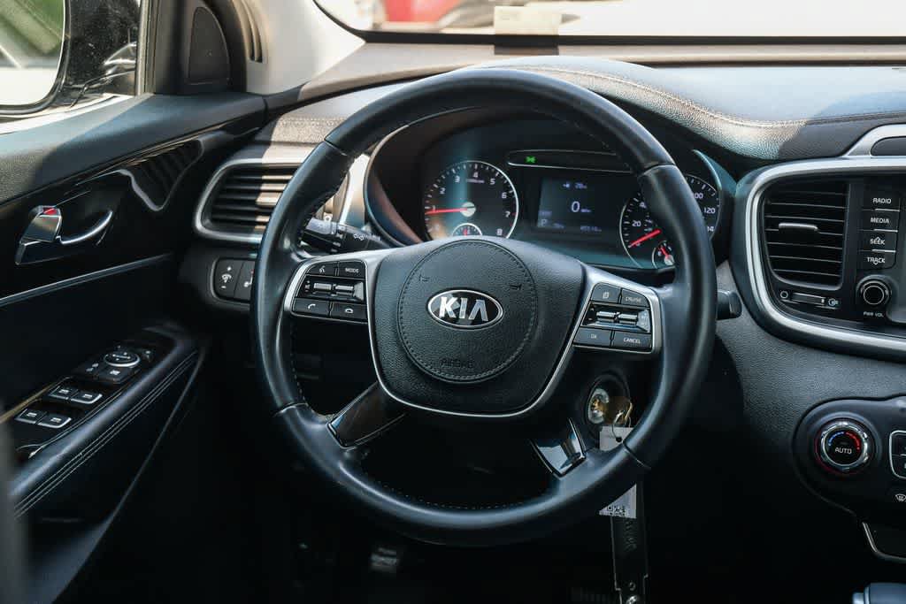 Used 2019 Kia Sorento S FWD image 12