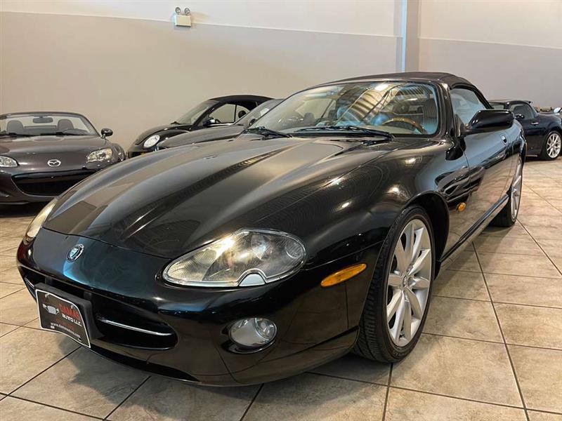 Used 2006 Jaguar XK8 Convertible image 2