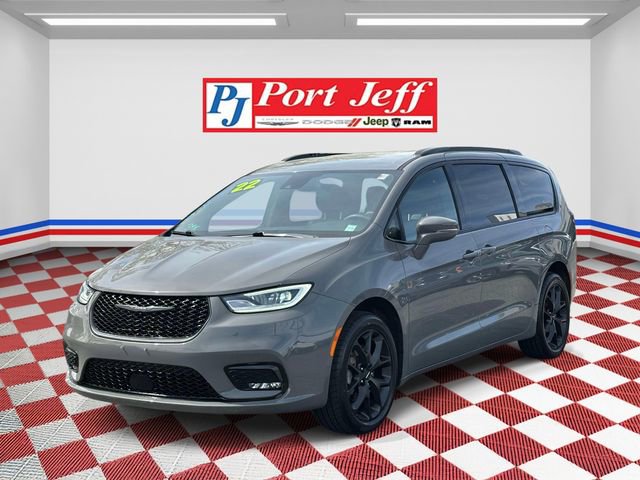 Used 2022 Chrysler Pacifica Touring-L w/ S Appearance Package