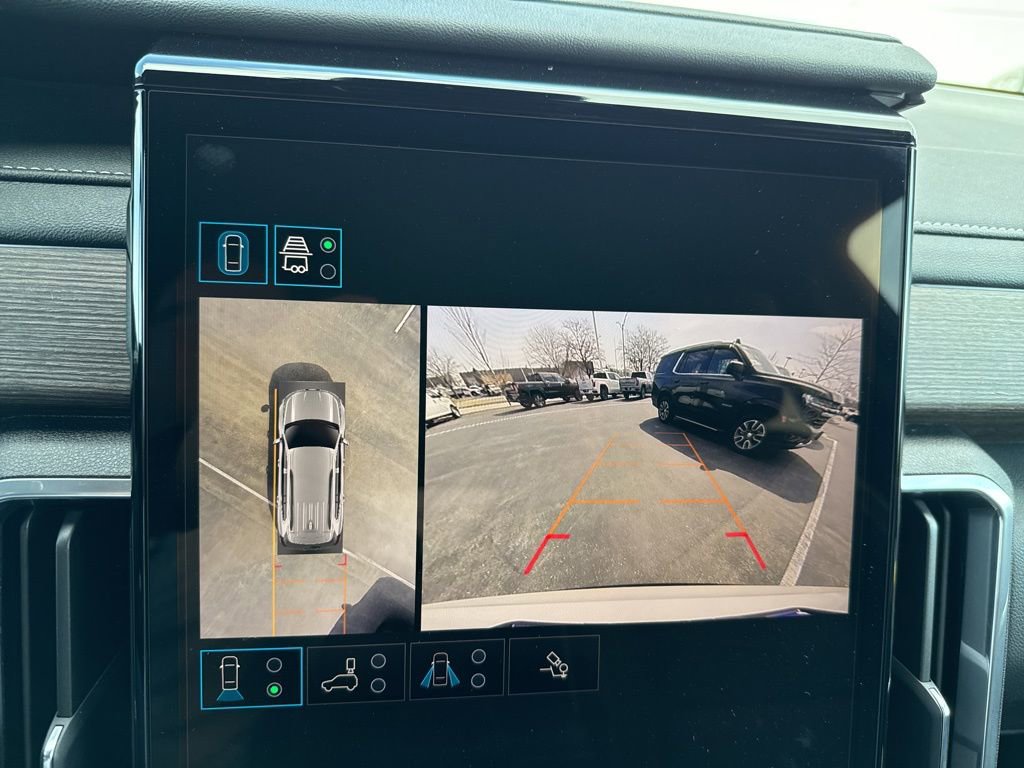 Used 2025 GMC Acadia Denali w/ LPO, Floor Liner Package image 11