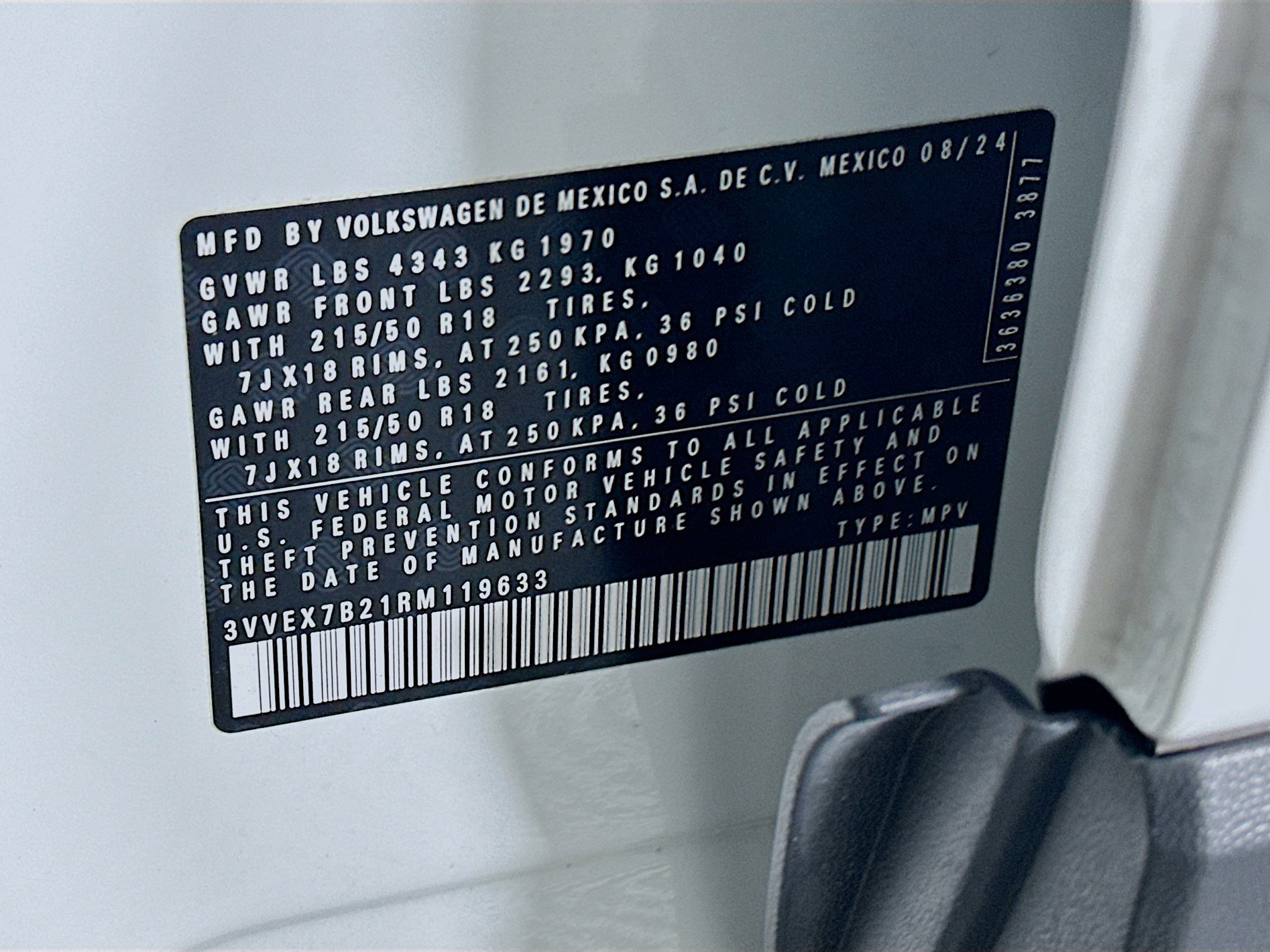 Used 2024 Volkswagen Taos SE image 12