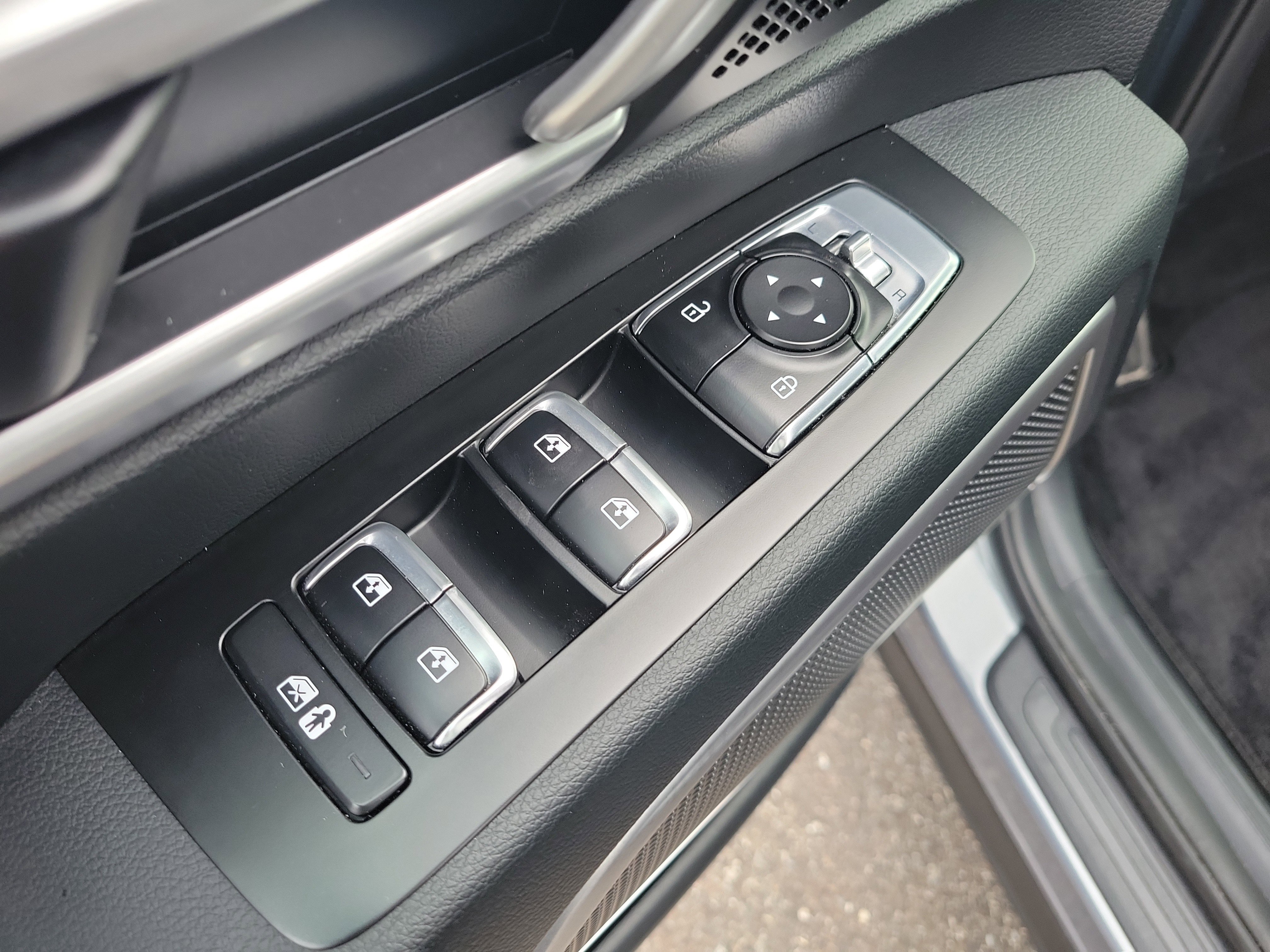 Certified 2025 Kia Telluride S image 21