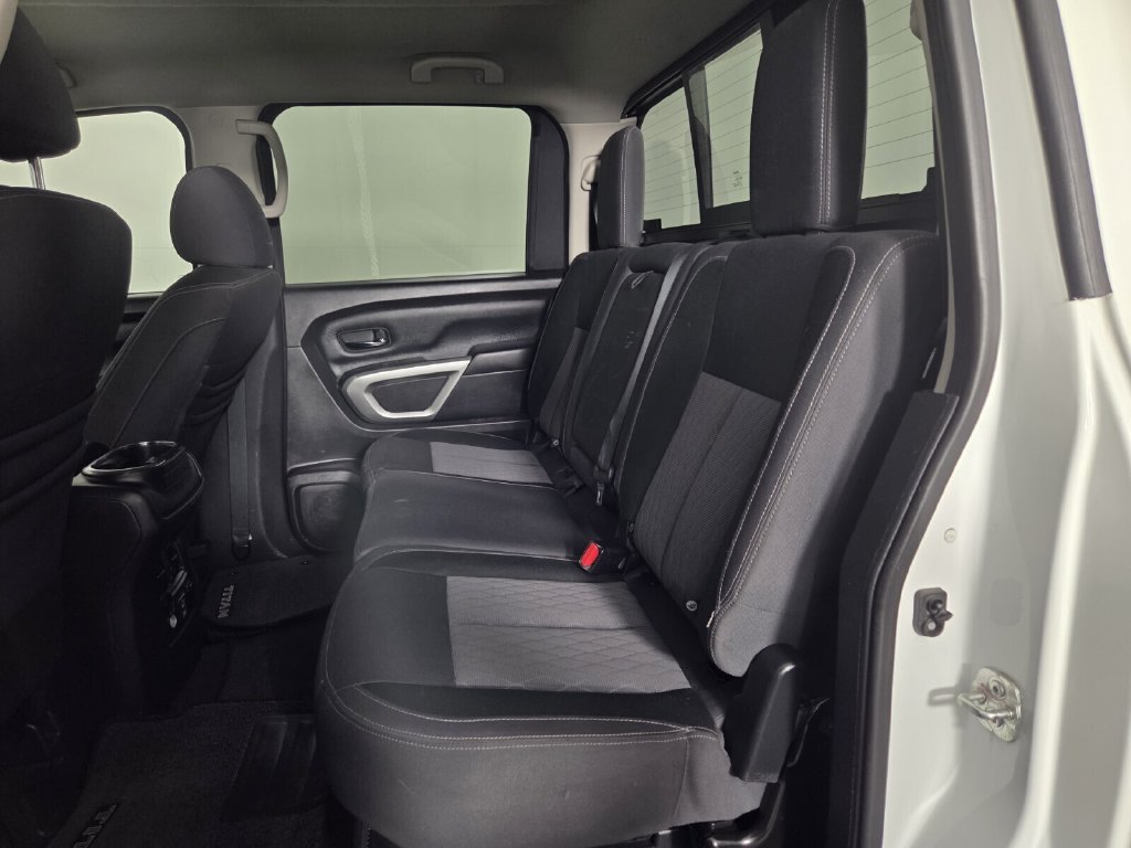 Used 2021 Nissan Titan SV w/ SV Convenience Package AWD/4WD image 24
