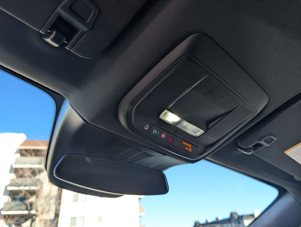 Used 2025 Chevrolet Blazer EV LT image 28