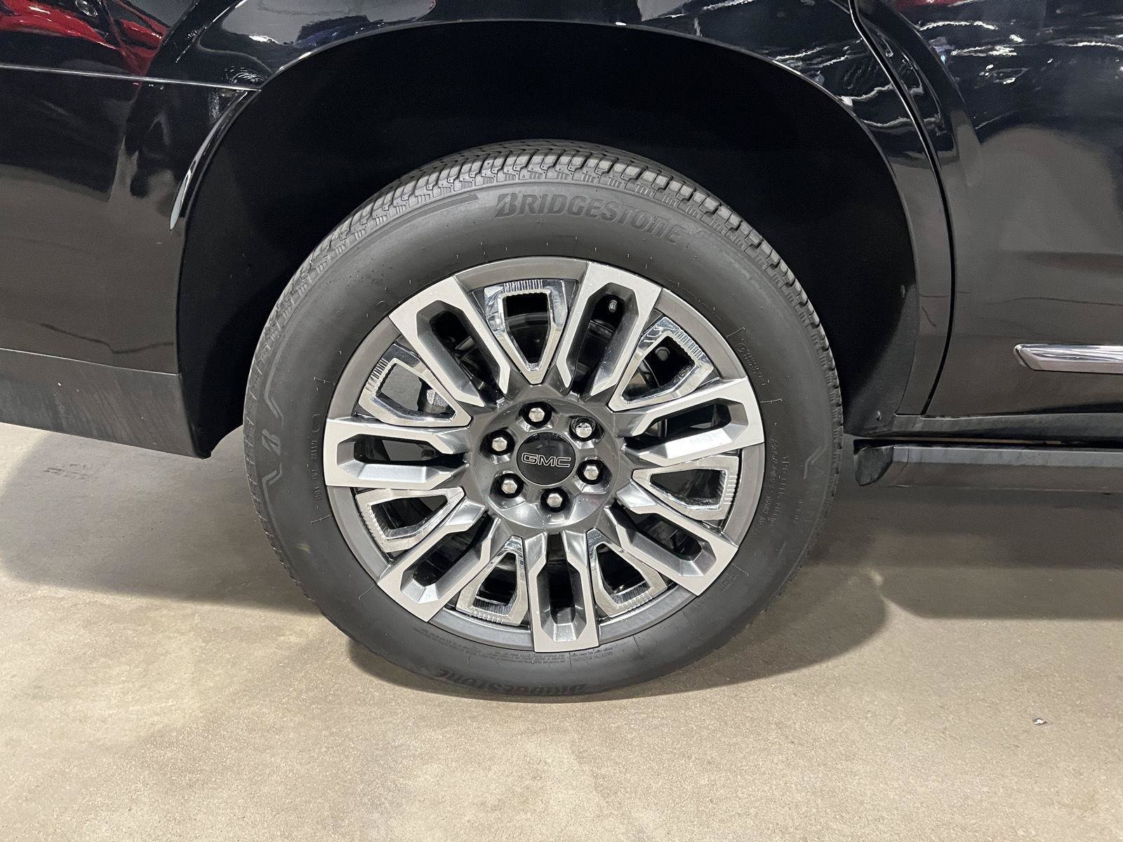 Used 2024 GMC Yukon Denali Ultimate AWD/4WD image 53
