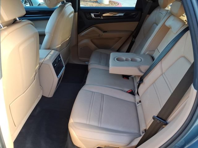 Used 2019 Porsche Cayenne AWD/4WD image 19