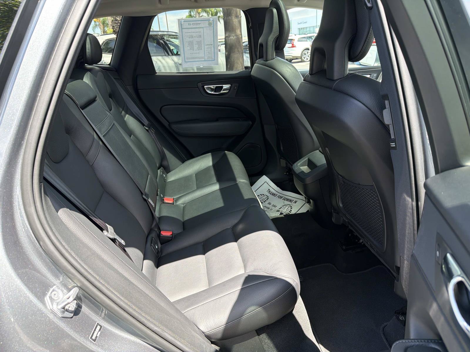 Used 2018 Volvo XC60 T5 Momentum w/ Convenience Package AWD/4WD image 25