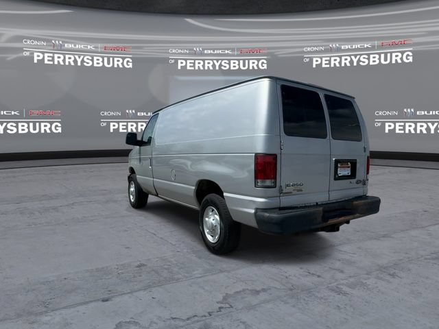 Used 2013 Ford E-250 and Econoline 250 w/ Commercial Cargo Van Pkg RWD image 6