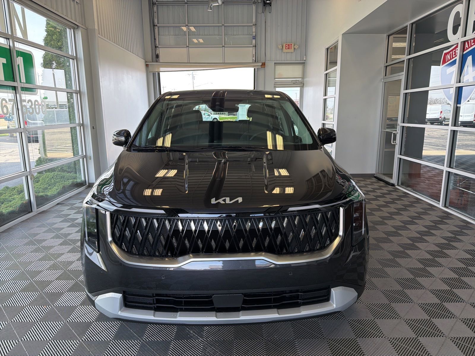 New 2026 Kia Carnival LX image 2