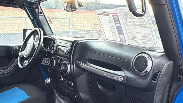 Used 2016 Jeep Wrangler Unlimited Willys image 30