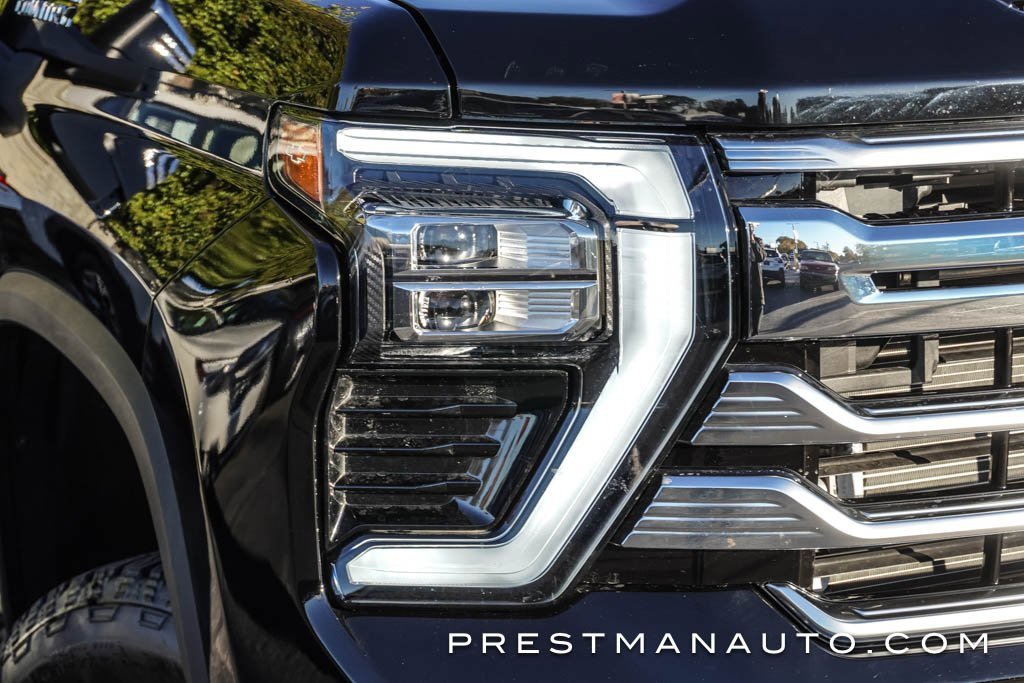 Used 2025 Chevrolet Silverado 3500 High Country w/ Technology Package image 17