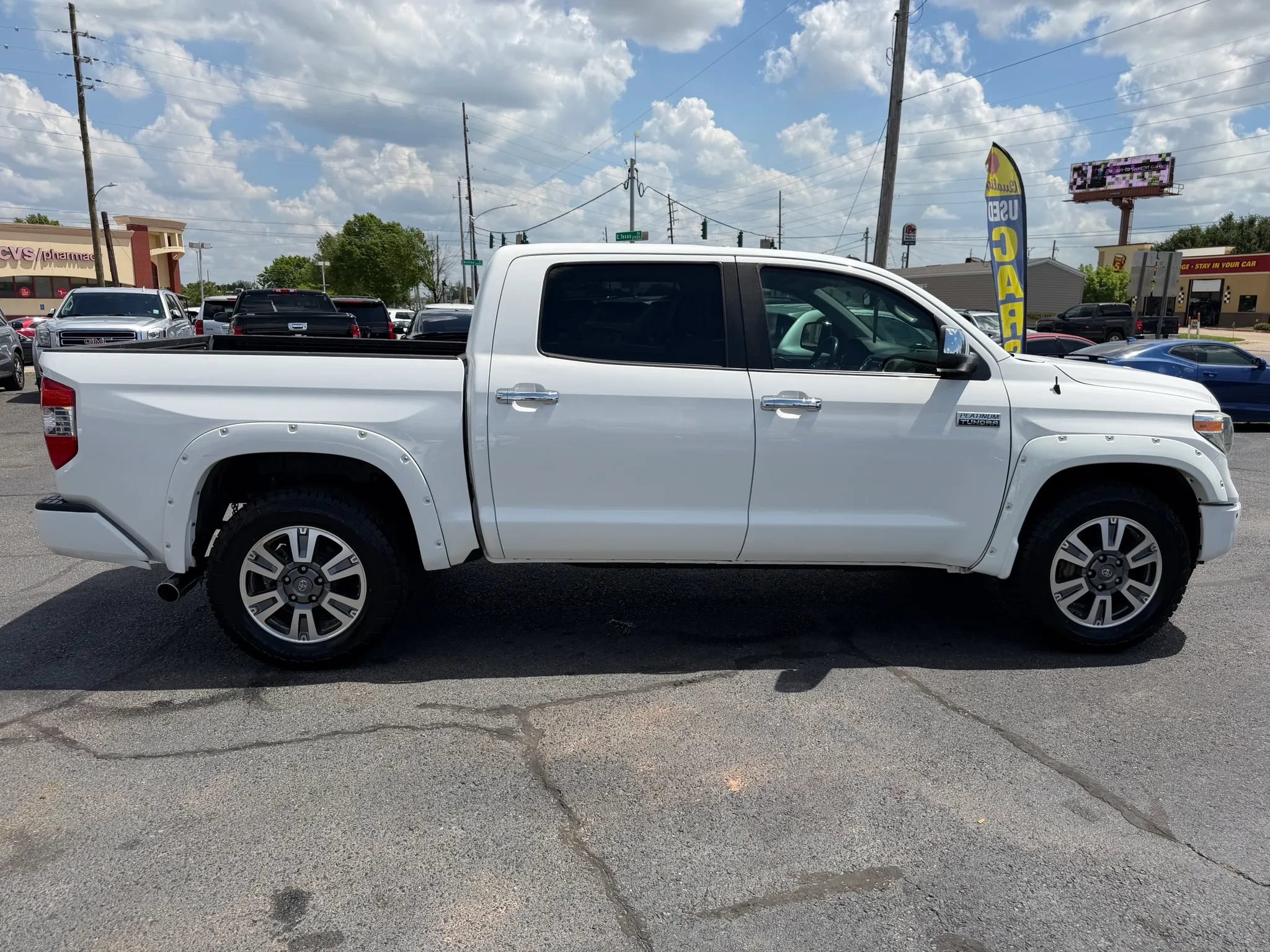 Used 2019 Toyota Tundra Platinum AWD/4WD image 16