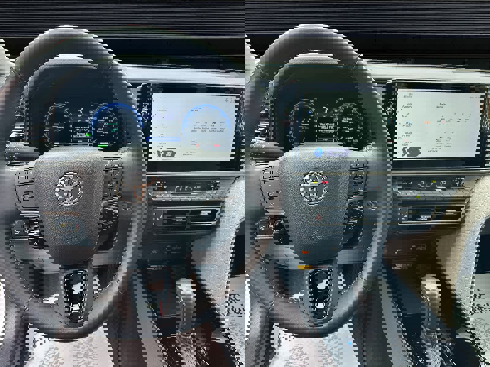 Used 2025 Toyota Camry XLE image 3