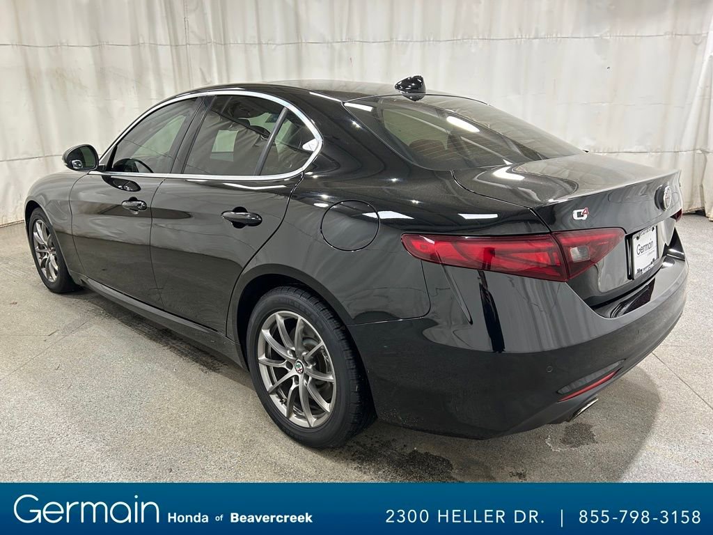 Used 2018 Alfa Romeo Giulia AWD image 6