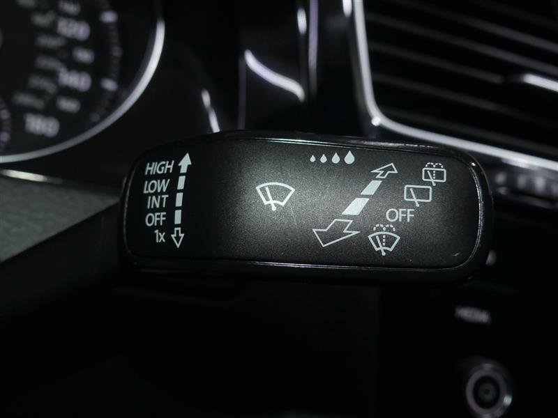 Used 2021 Volkswagen GTI Autobahn FWD image 34