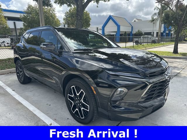 Certified 2025 Chevrolet Blazer RS w/ Driver Confidence II Package image 32