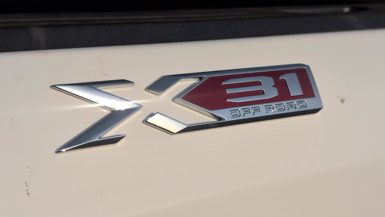 New 2026 GMC Sierra 1500 SLT w/ SLT Premium Plus Package AWD/4WD image 6