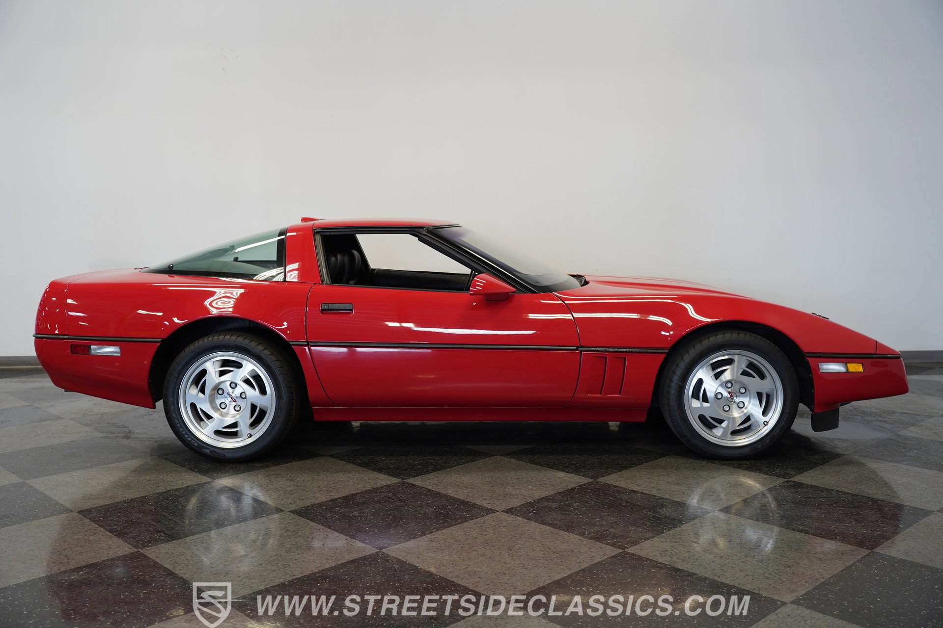 Used 1990 Chevrolet Corvette ZR-1 RWD image 15