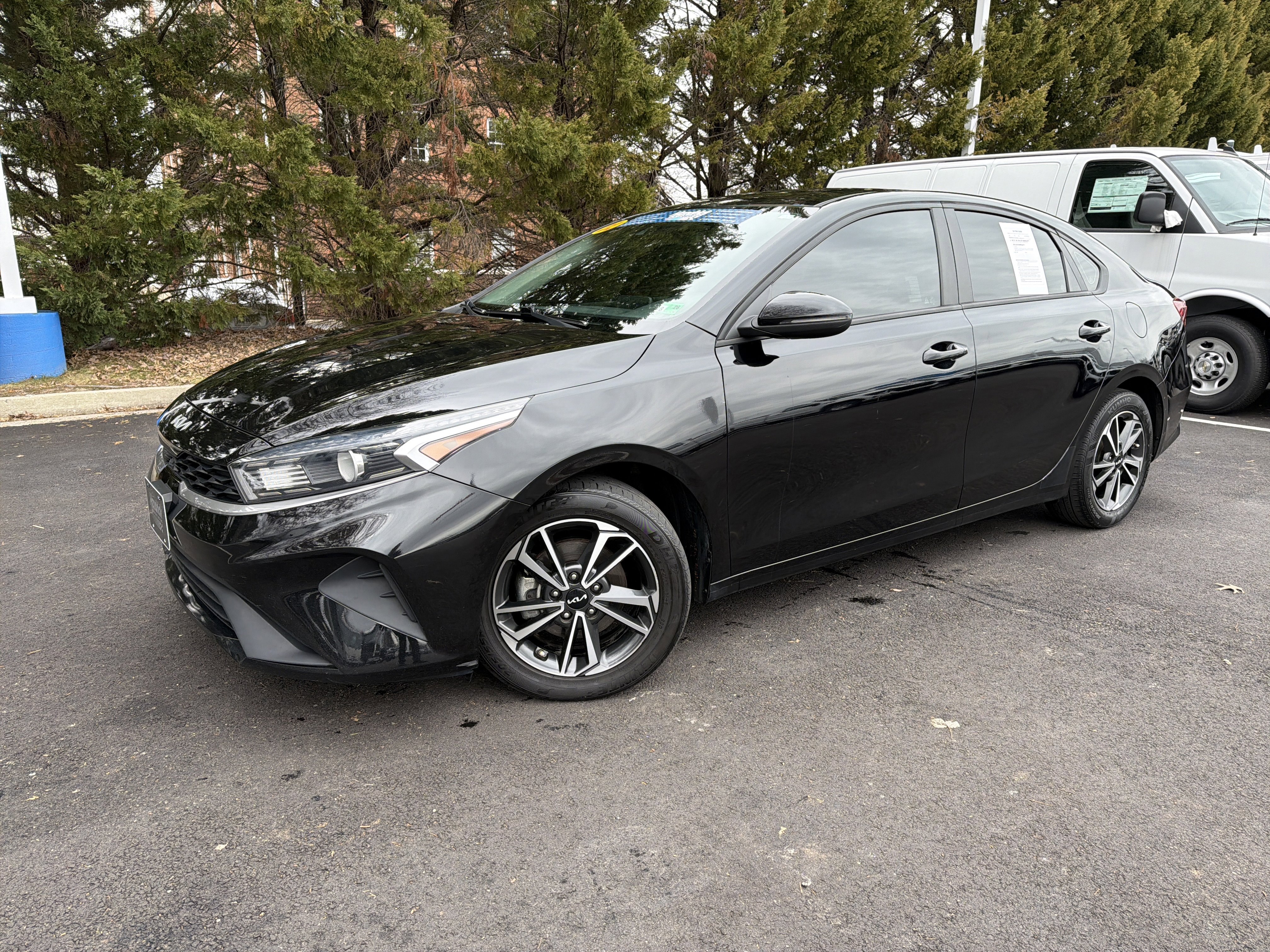 Used 2022 Kia Forte LXS w/ LXS Technology Package image 5
