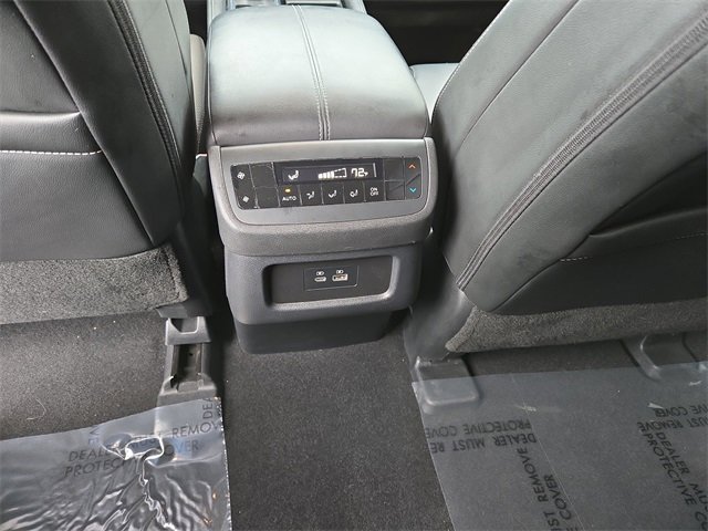 Certified 2025 Nissan Pathfinder SL image 17