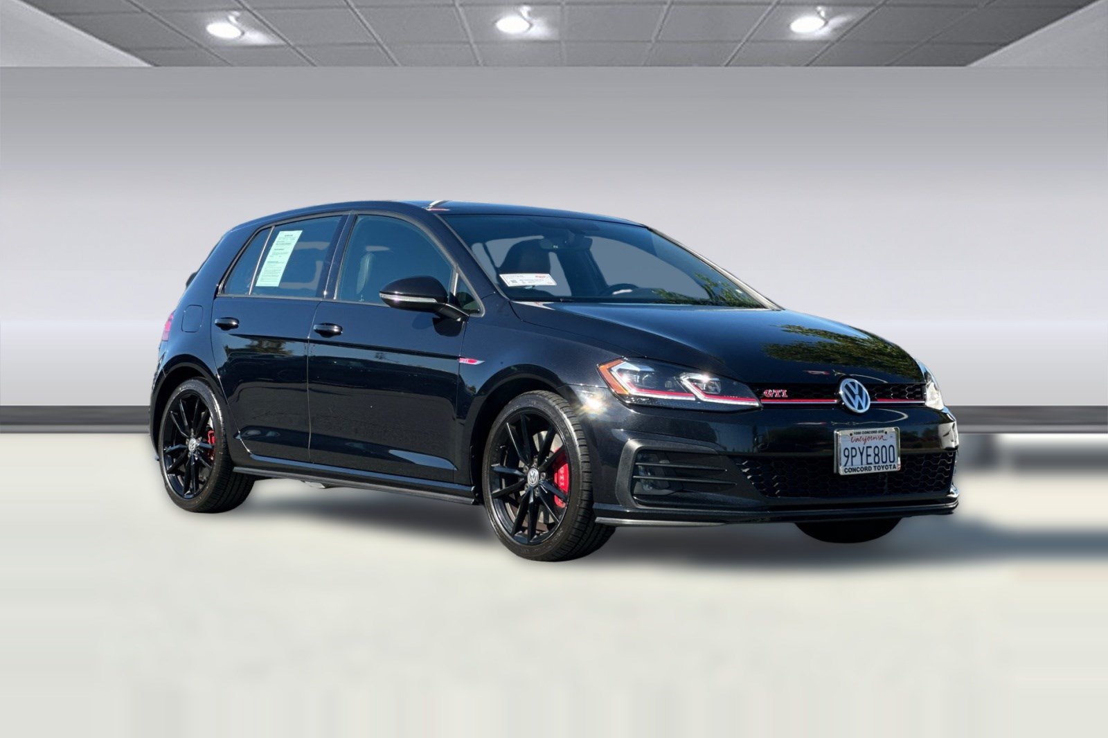 Used 2021 Volkswagen Golf 4-Door FWD image 6