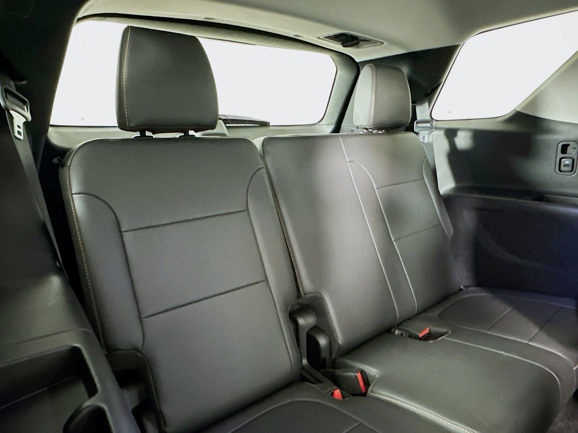 Used 2020 Chevrolet Traverse LT w/ LT Premium Package image 28