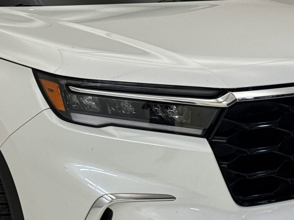 Certified 2025 Honda Pilot Elite image 5