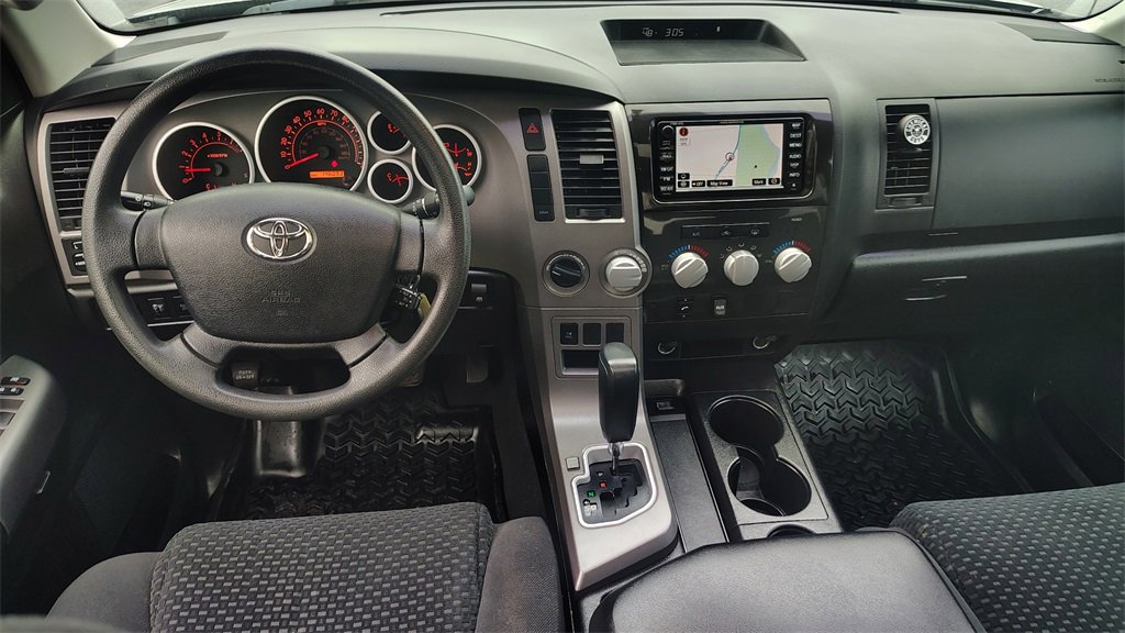 Used 2011 Toyota Tundra 4x4 CrewMax image 12