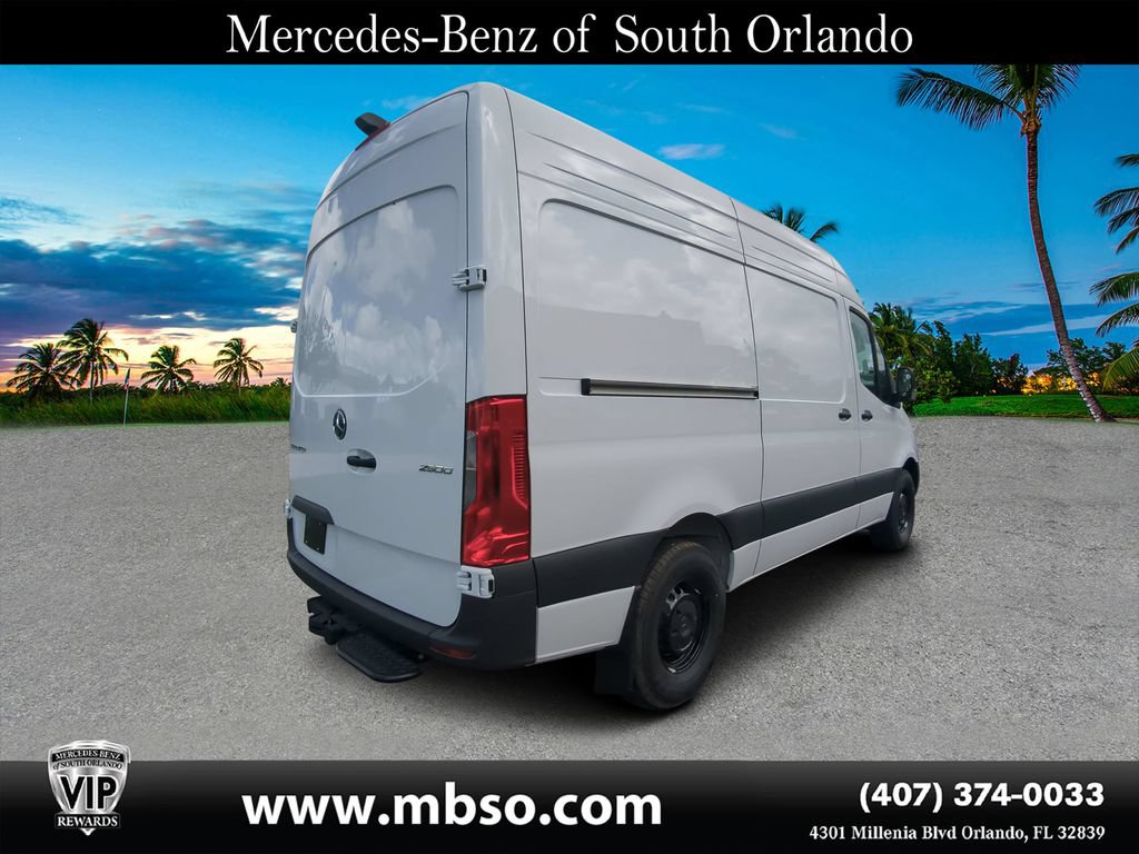 Used 2025 Mercedes-Benz Sprinter 2500 image 14
