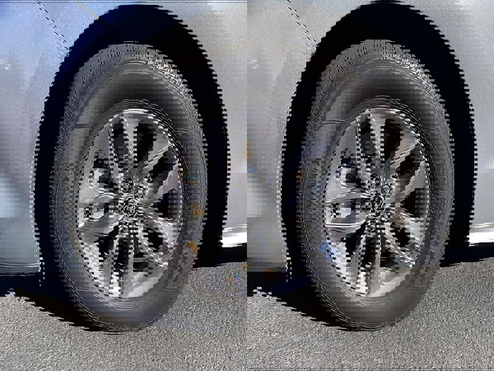 Used 2021 Toyota Sienna LE image 12