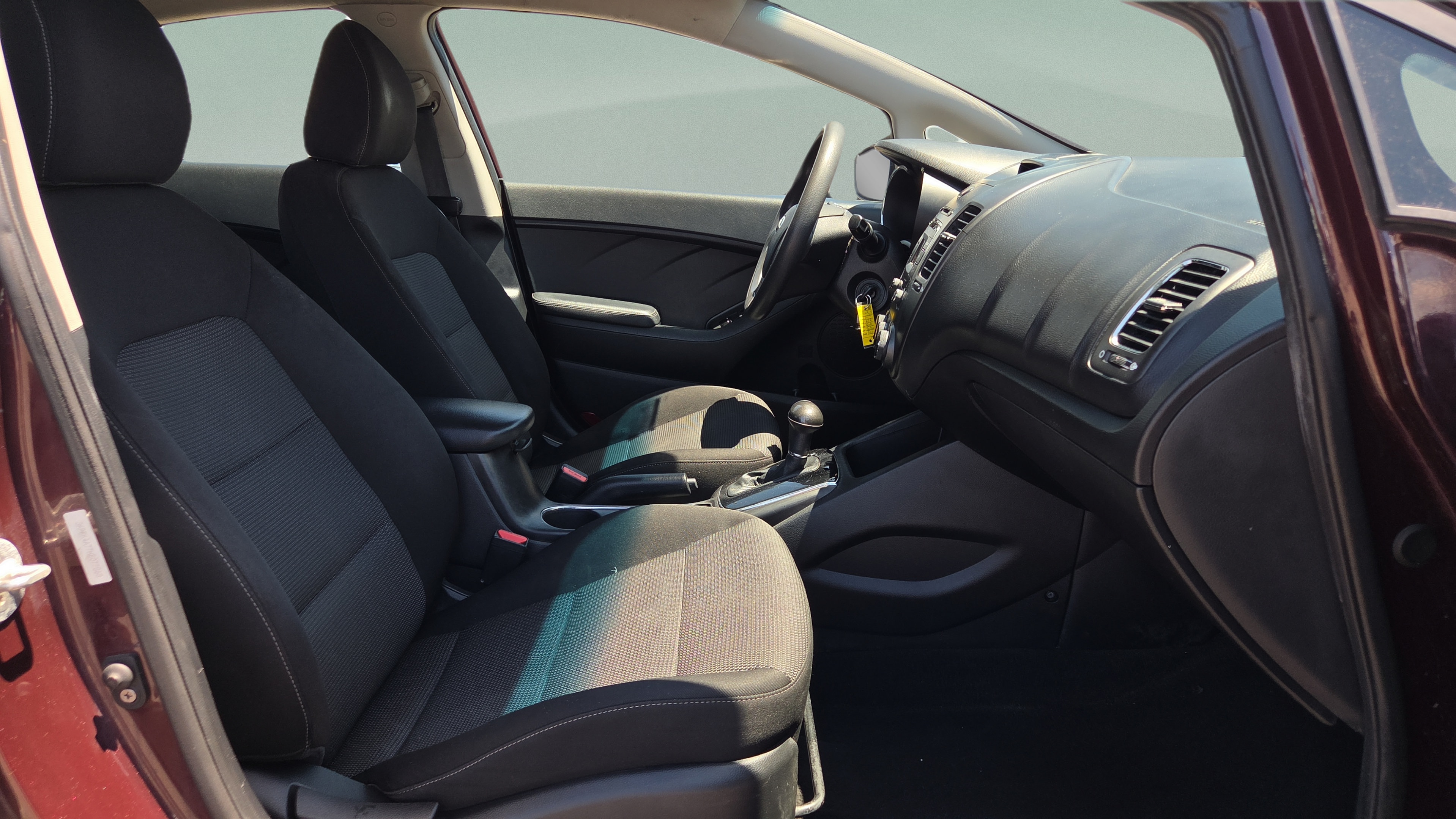 Used 2017 Kia Forte LX FWD image 14